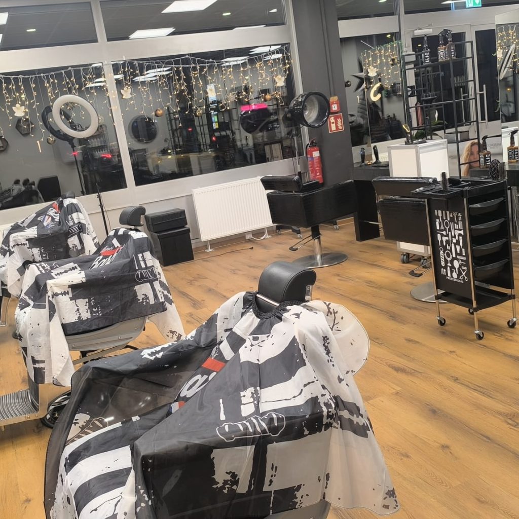 PHOTO-2025-12-13-19-05-15